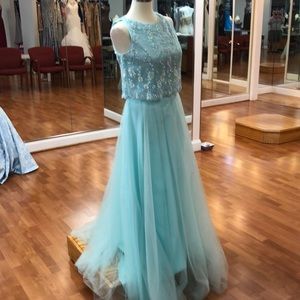 ✔️ Mint green bridesmaid dress (one piece)